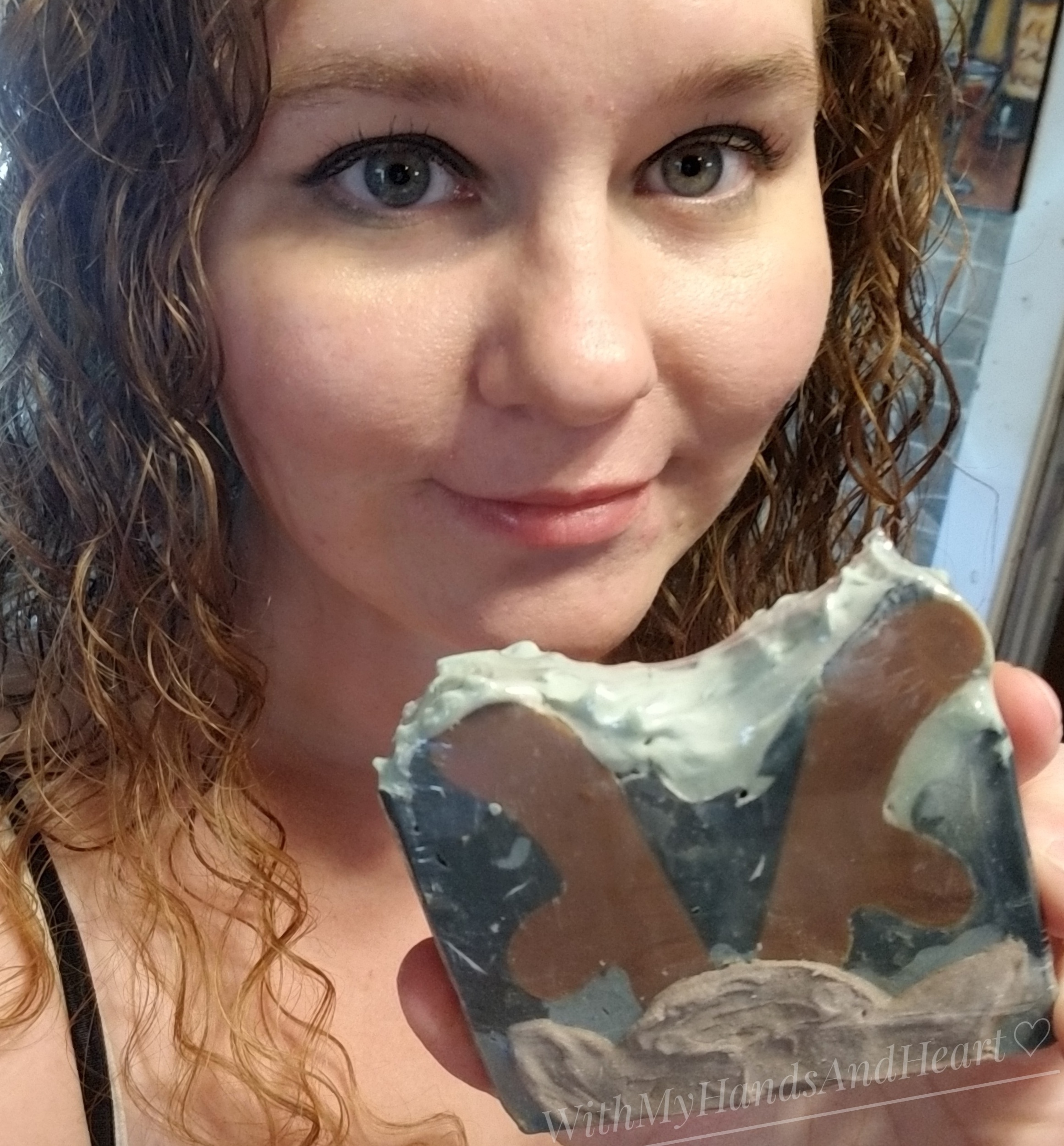 Rachael — Founder of WithMyHandsAndHeart